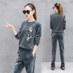 Womens fashion for the 2018 new embroidered warm sweater two-piece autumnwinter velvet&thick golden fleece sportswear
