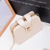 2019 Primavera Nueva Moda Bolso de Hombro de Las Mujeres Correa Flap Bolsos de Diseño Bolsos de Embrague Señoras Bolsas de Mensajero Con Metal Buc