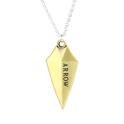 Comic Green Arrow Logo Oliver Queen Hero TV Pendant Necklace Fashion Cosplay Movie Jewelry Christmas Birthday Gift
Comic Green Arrow Logo Oliver Queen Hero TV Pendant Necklace Fashion Cosplay Movie Jewelry Christmas Birthday Gift