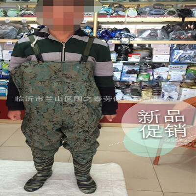 Factory direct camouflage fishing water pants leather pants leather fork waterproof pants waterproof clothing fish half body water
Factory direct camouflage fishing water pants leather pants leather fork waterproof pants waterproof clothing fish half body water