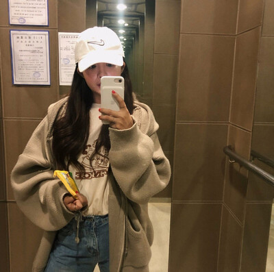 2018 autumn&winter new Japanese&Korean womens blouse is loose&thick with cardigan sweater
2018 autumn&winter new Japanese&Korean womens blouse is loose&thick with cardigan sweater