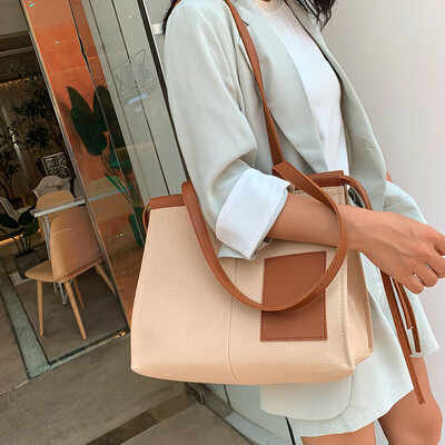 Senior sense of foreign womens bag 2019 new fashion big bag wild ins shoulder bag large capacity casual handbag
Senior sense of foreign womens bag 2019 new fashion big bag wild ins shoulder bag large capacity casual handbag