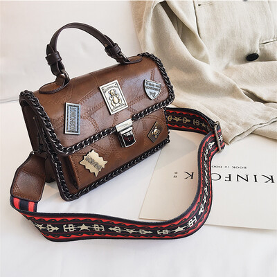 Bag female 2019 new handbag tide Korean fashion retro badge casual wild shoulder slung small square bag
Bag female 2019 new handbag tide Korean fashion retro badge casual wild shoulder slung small square bag