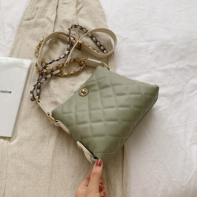 Girls small bag new Korean fashion wild rhombic chain single shoulder Messenger bag bucket bag tide
Girls small bag new Korean fashion wild rhombic chain single shoulder Messenger bag bucket bag tide
