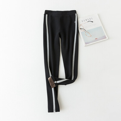 winter 2018 velvet&thick cotton flanks with silvery white strip show thin leggings for ladies warm pants
winter 2018 velvet&thick cotton flanks with silvery white strip show thin leggings for ladies warm pants