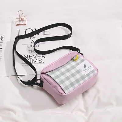 Chic literary girl slung small bag female 2019 plaid canvas bag Japanese foreign gas wild shoulder student bag
Chic literary girl slung small bag female 2019 plaid canvas bag Japanese foreign gas wild shoulder student bag