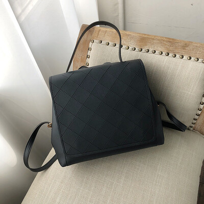 Summer bag handbags new 2019 Korean version of the wild shoulder slung fashion large-capacity portable bag backpack
Summer bag handbags new 2019 Korean version of the wild shoulder slung fashion large-capacity portable bag backpack