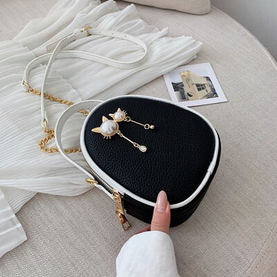 Summer new women 2019 new tide slung over a small bag of women fashion Joker mini shoulder bag mobile phone bag
Summer new women 2019 new tide slung over a small bag of women fashion Joker mini shoulder bag mobile phone bag