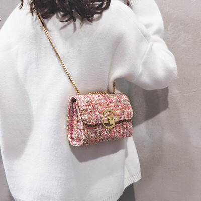 Ins super fire bag female 2019 new Korean fashion wool casual wild chain shoulder slung small square bag
Ins super fire bag female 2019 new Korean fashion wool casual wild chain shoulder slung small square bag
