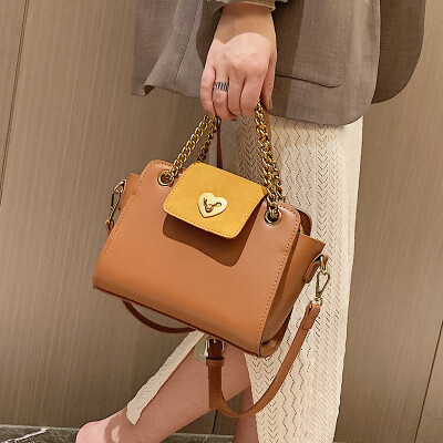 Ins retro small bag female 2019 new Korean version of the wild chain handbag fashion single shoulder slung small square bag
Ins retro small bag female 2019 new Korean version of the wild chain handbag fashion single shoulder slung small square bag