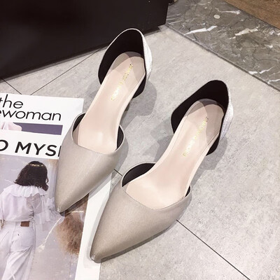 Small breeze shoes womens shoes 2019 spring new pointed C square buckle hollow high heels Korean version of Joker sandals
Small breeze shoes womens shoes 2019 spring new pointed C square buckle hollow high heels Korean version of Joker sandals