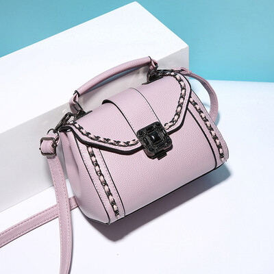 New simple fashion handbag bag trend female bag Korean version of the shoulder Messenger bag retro bag
New simple fashion handbag bag trend female bag Korean version of the shoulder Messenger bag retro bag