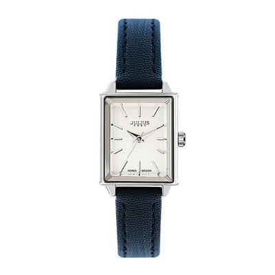 New students Korean version of simple square fashion trend white casual atmosphere waterproof watches for girls
New students Korean version of simple square fashion trend white casual atmosphere waterproof watches for girls