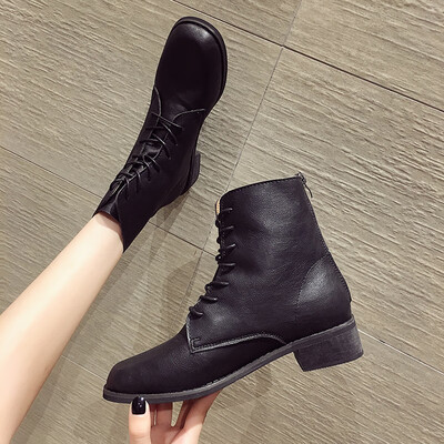 The autumn style of the boot children is full of British style round head thick heel locomotive boots short boots handsome Ma
The autumn style of the boot children is full of British style round head thick heel locomotive boots short boots handsome Ma