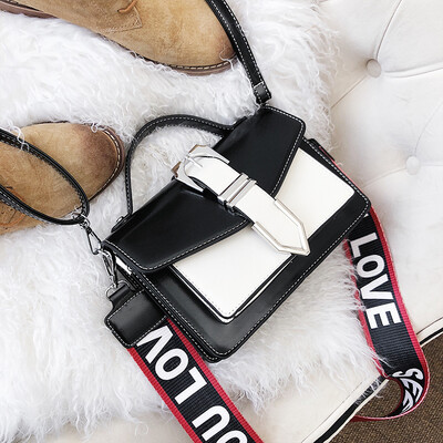 On the new small bag women 2019 new fashion Korean simple handbag wide shoulder small square bag shoulder Messenger bag
On the new small bag women 2019 new fashion Korean simple handbag wide shoulder small square bag shoulder Messenger bag