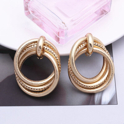 8 Styles Big Circle Earrings for Women Simple Metal Statement Earrings Twisted Round Drop Earrings Knot Wedding Party Jewelry
8 Styles Big Circle Earrings for Women Simple Metal Statement Earrings Twisted Round Drop Earrings Knot Wedding Party Jewelry