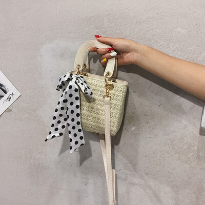 2019 Women Summer Straw Rattan Bag Fashion Scarf Bow Beach Bag Woven Knitting Solid Wood Wild Shoulder Messenger Bag Bohemian
2019 Women Summer Straw Rattan Bag Fashion Scarf Bow Beach Bag Woven Knitting Solid Wood Wild Shoulder Messenger Bag Bohemian
