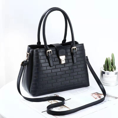 2019 summer new European&American big bag shoulder bag simple handbag diagonal bag fashion handbag
2019 summer new European&American big bag shoulder bag simple handbag diagonal bag fashion handbag