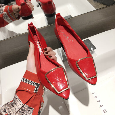 Flat bean shoes womens shoes summer Joker Korean version of pointy chic retro shoes small heel shoes
Flat bean shoes womens shoes summer Joker Korean version of pointy chic retro shoes small heel shoes