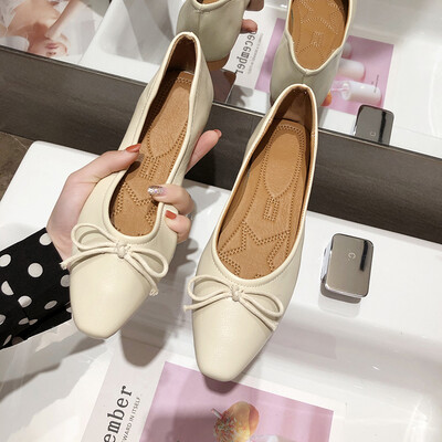 Flat sole female shallow bow bean shoes autumn Joker retro ballet shoes 
Flat sole female shallow bow bean shoes autumn Joker retro ballet shoes