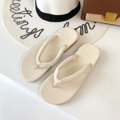 Korean version of slippers womens slippers summer fashion comfortable flat-bottomed cool slippers vacation beach shoes flip-flops
Korean version of slippers womens slippers summer fashion comfortable flat-bottomed cool slippers vacation beach shoes flip-flops