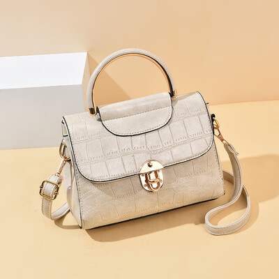 Summer womens bag new Korean shoulder bag Messenger bag ins fashion ladies Joker tide
Summer womens bag new Korean shoulder bag Messenger bag ins fashion ladies Joker tide