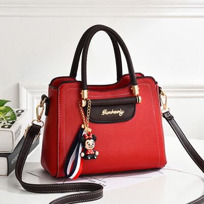 Womens summer fashion handbags Korean version of Joker casual ins simple shoulder Messenger bag
Womens summer fashion handbags Korean version of Joker casual ins simple shoulder Messenger bag