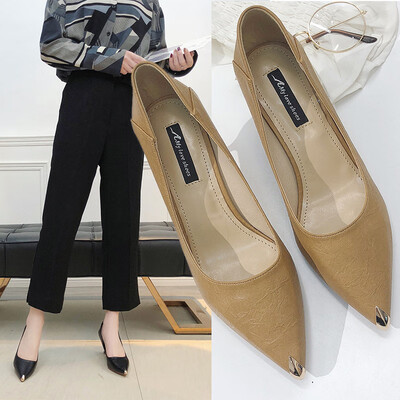 New high-heeled shoes with metal pointed French girl net red small fresh with versatile single sho
New high-heeled shoes with metal pointed French girl net red small fresh with versatile single sho