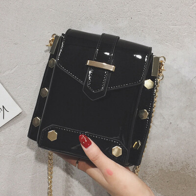 Baofu 2019 new fashion feel foreign air mobile phone bag network celebrity bag 100 lap chain single shoulder oblique satchel bag
Baofu 2019 new fashion feel foreign air mobile phone bag network celebrity bag 100 lap chain single shoulder oblique satchel bag