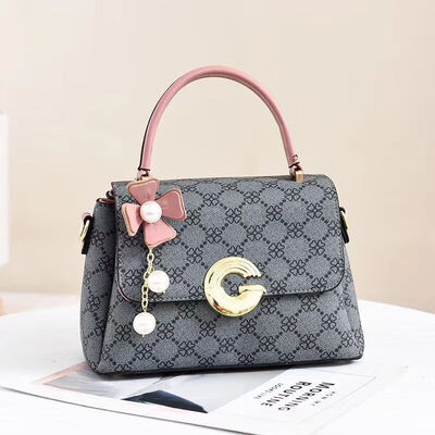 2019 summer trend new single shoulder diagonal small bag Korean PU leather fashion handbag small square bag
2019 summer trend new single shoulder diagonal small bag Korean PU leather fashion handbag small square bag