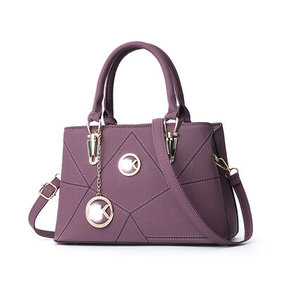2019 new European&American big bag shoulder bag simple handbag diagonal bag PU leather fashion handbag
2019 new European&American big bag shoulder bag simple handbag diagonal bag PU leather fashion handbag