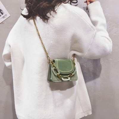 Mini bag female 2019 new messenger bag chain wild girl Korean version of the port wind shoulder new small square bag
Mini bag female 2019 new messenger bag chain wild girl Korean version of the port wind shoulder new small square bag