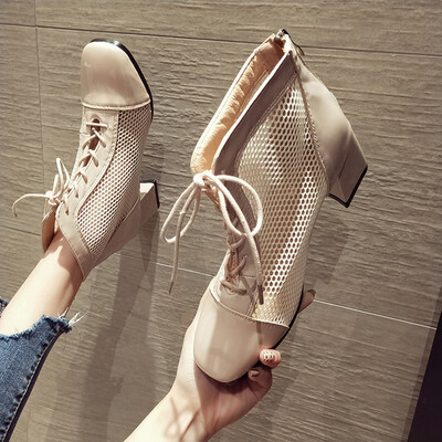 Fairy wind Martins female autumn fashion thick with wild hollow ladies high heel cool boots tide
Fairy wind Martins female autumn fashion thick with wild hollow ladies high heel cool boots tide