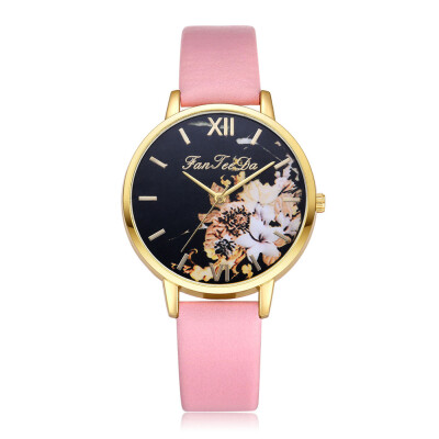 Hot Selling Women Watches Golden Border Plant Dial Quartz Wristwatch Simple Ladies Leather Strap Clock Relojes Para Mujer
Hot Selling Women Watches Golden Border Plant Dial Quartz Wristwatch Simple Ladies Leather Strap Clock Relojes Para Mujer