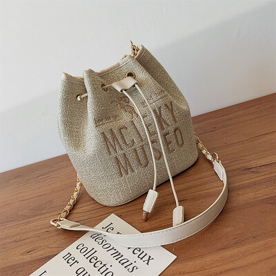 Bag female new wild chain single back Messenger bag fashion casual letter bucket bag tide
Bag female new wild chain single back Messenger bag fashion casual letter bucket bag tide