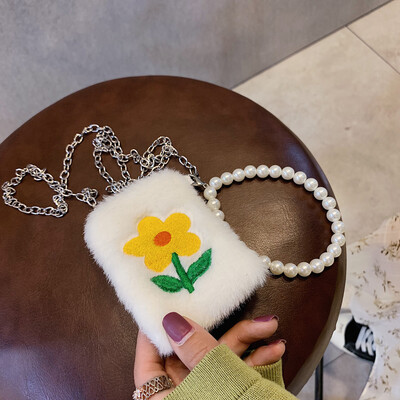 Tailored Fashion Women Cute Flower Plush Pearl Chain Handle Bags Crossbody Bag Purse
Tailored Fashion Women Cute Flower Plush Pearl Chain Handle Bags Crossbody Bag Purse