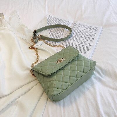 2019 new casual temperament wild Messenger small square bag female Korean version of the fashion simple rhombic chain shoulder bag
2019 new casual temperament wild Messenger small square bag female Korean version of the fashion simple rhombic chain shoulder bag