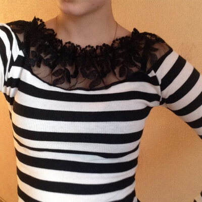 Sexy Lace Neck Simple T Shirt Women Stripe Tees Plain Cotton Long Sleeve T-shirt Female Tops
Sexy Lace Neck Simple T Shirt Women Stripe Tees Plain Cotton Long Sleeve T-shirt Female Tops