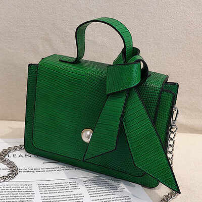 On the new foreign style womens bag 2019 new tide Korean version of Joker Messenger bag fashion chain shoulder bag
On the new foreign style womens bag 2019 new tide Korean version of Joker Messenger bag fashion chain shoulder bag