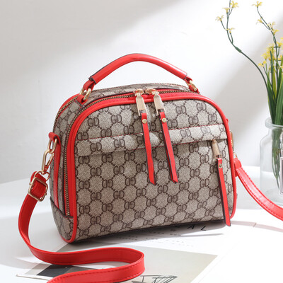 In the bag female 2019 new cool female bag Korean version of the fresh small fragrance fashion single shoulder Messenger bag
In the bag female 2019 new cool female bag Korean version of the fresh small fragrance fashion single shoulder Messenger bag