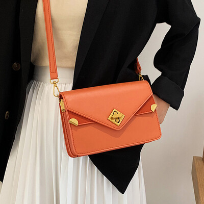 Ins super fire small bag female 2019 new Korean version of the foreign small square bag fashion simple wild single shoulder Messenger bag
Ins super fire small bag female 2019 new Korean version of the foreign small square bag fashion simple wild single shoulder Messenger bag