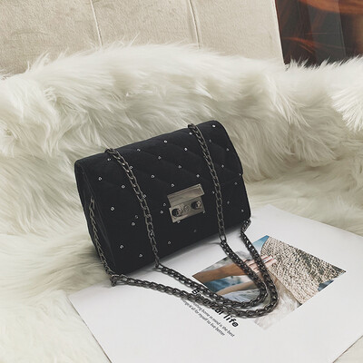 2018 winter new small bag female tide Korean version of the rhombic small fragrance chain shoulder bag wild mini diagonal package
2018 winter new small bag female tide Korean version of the rhombic small fragrance chain shoulder bag wild mini diagonal package