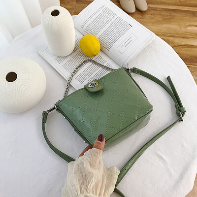 Girls small bag new Korean version of the wild Messenger bag fashion rhombic chain shoulder bag tide
Girls small bag new Korean version of the wild Messenger bag fashion rhombic chain shoulder bag tide