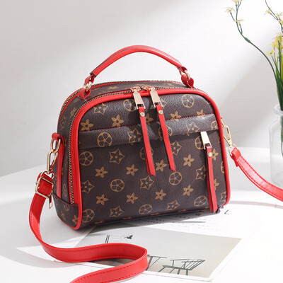 In the bag female 2019 new cool female bag Korean version of the fresh small fragrance fashion single shoulder Messenger bag
In the bag female 2019 new cool female bag Korean version of the fresh small fragrance fashion single shoulder Messenger bag