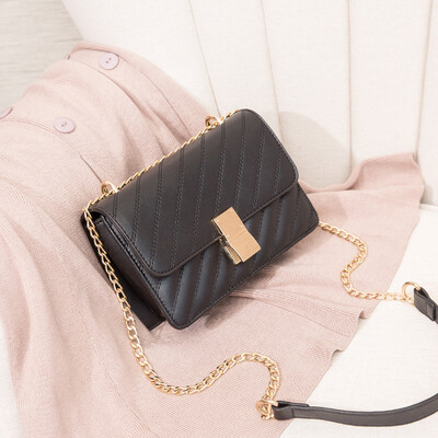 Summer on the new net red bag 2019 casual messenger bag women Joker ins single shoulder small square bag chain bag
Summer on the new net red bag 2019 casual messenger bag women Joker ins single shoulder small square bag chain bag