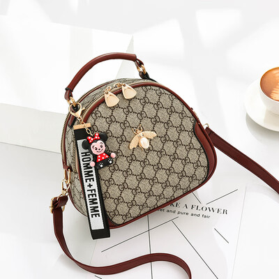 Summer womens bags spring fashion net red with small bags foreign style shoulder Messenger bag
Summer womens bags spring fashion net red with small bags foreign style shoulder Messenger bag