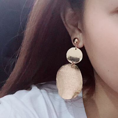 E0153 Gold Silver Color Statement Geometric Circle Metal Pendientes Earrings for Women Fashion Drop Earring Brincos
E0153 Gold Silver Color Statement Geometric Circle Metal Pendientes Earrings for Women Fashion Drop Earring Brincos