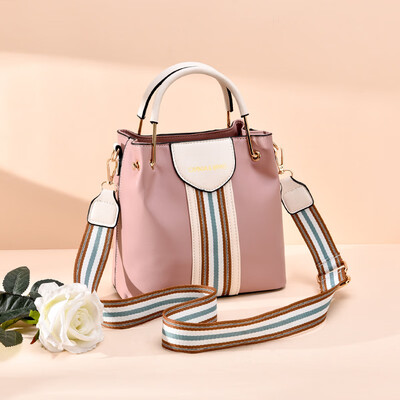 Girl sweet Korean version ins super fire bucket bag tide student large capacity single shoulder portable color bag diagonal package
Girl sweet Korean version ins super fire bucket bag tide student large capacity single shoulder portable color bag diagonal package
