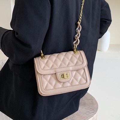 Ins super fire small fragrance bag female 2019 new wave fashion rhombic wild chain shoulder slung small square bag
Ins super fire small fragrance bag female 2019 new wave fashion rhombic wild chain shoulder slung small square bag