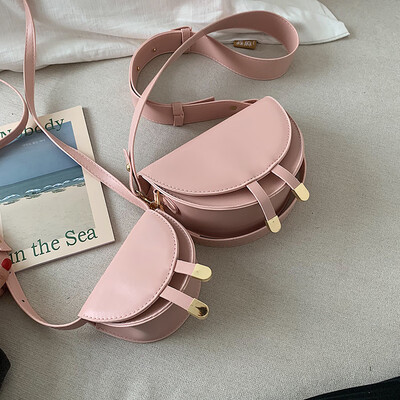 Qiao Bani 2019 new Korean ins fashion simple solid color wild saddle bag shoulder diagonal trend handbags
Qiao Bani 2019 new Korean ins fashion simple solid color wild saddle bag shoulder diagonal trend handbags